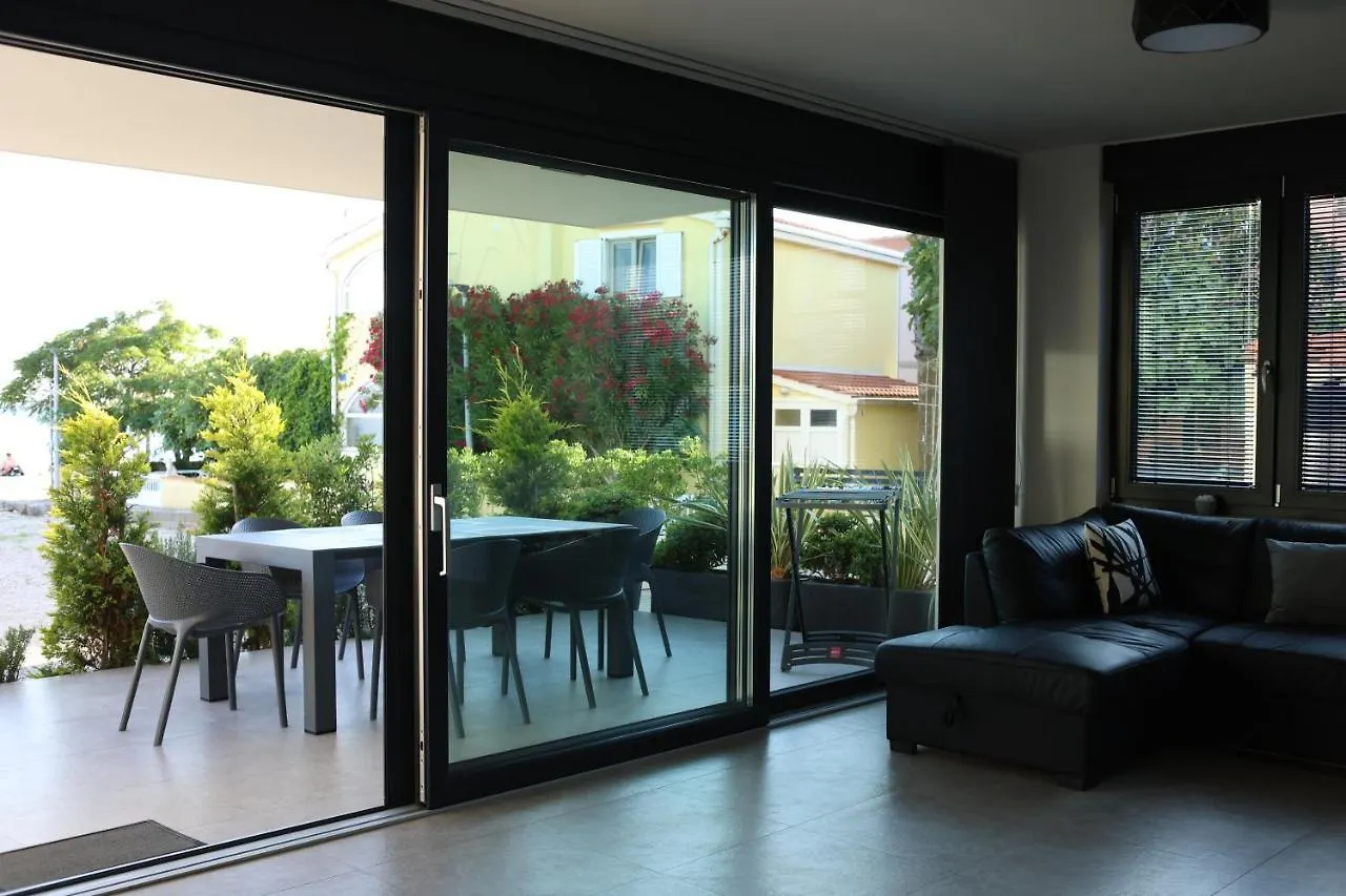 Apartment Dinary Apartman Vir