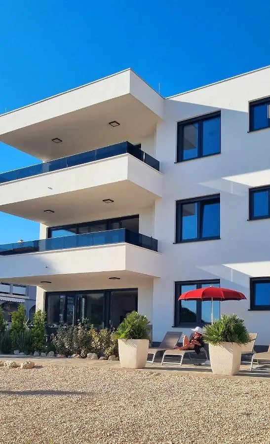 Dinary Apartman Vir 0*,  Croatia
